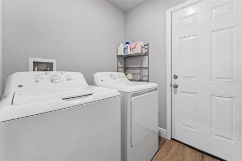 House in Ocala, Florida 3 bedrooms, 162.76 sq.m. № 2101922 - photo 9