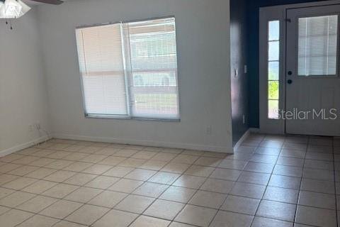 Villa ou maison à louer à Orlando, Floride: 4 chambres, 127.09 m2 № 2426911 - photo 9