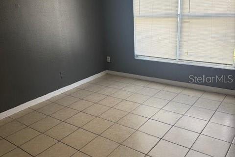 Villa ou maison à louer à Orlando, Floride: 4 chambres, 127.09 m2 № 2426911 - photo 5