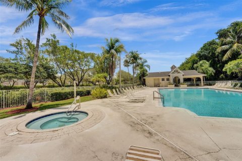 Condo à Tamarac, Floride, 2 chambres  № 2038281