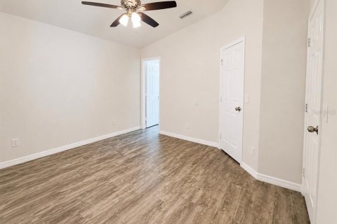 House in Sebastian, Florida 3 bedrooms, 109.81 sq.m. № 2218226 - photo 10