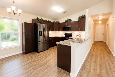 House in Sebastian, Florida 3 bedrooms, 109.81 sq.m. № 2218226 - photo 7