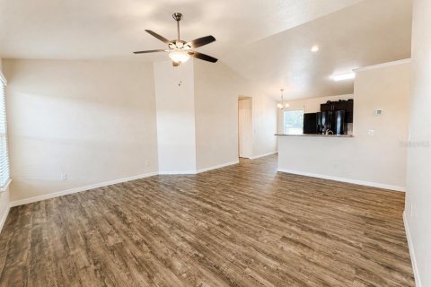 House in Sebastian, Florida 3 bedrooms, 109.81 sq.m. № 2218226 - photo 8