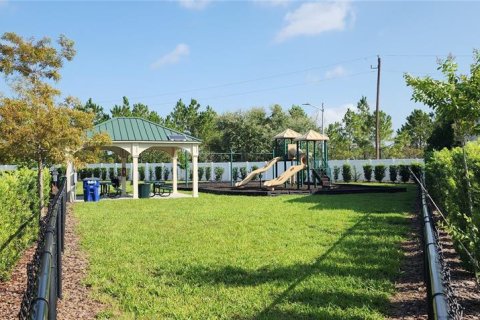 Townhouse in Tavares, Florida 3 bedrooms, 164.62 sq.m. № 2209045 - photo 20