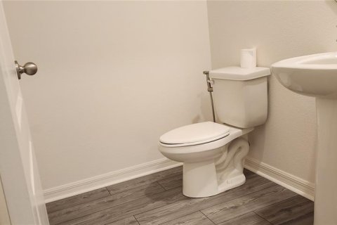 Townhouse in Tavares, Florida 3 bedrooms, 164.62 sq.m. № 2209045 - photo 16