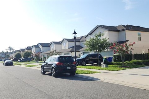 Townhouse in Tavares, Florida 3 bedrooms, 164.62 sq.m. № 2209045 - photo 24