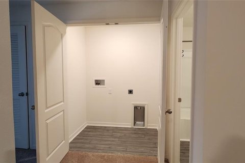 Townhouse in Tavares, Florida 3 bedrooms, 164.62 sq.m. № 2209045 - photo 17