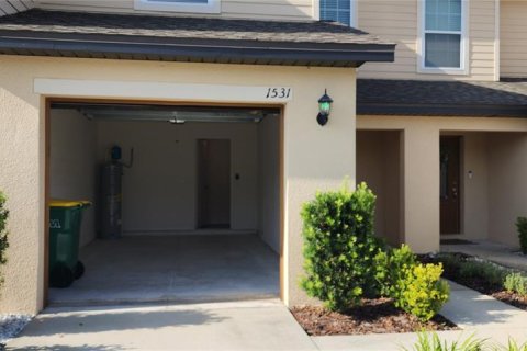 Townhouse in Tavares, Florida 3 bedrooms, 164.62 sq.m. № 2209045 - photo 9