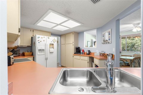 House in Ocala, Florida 2 bedrooms, 153.85 sq.m. № 1651889 - photo 8