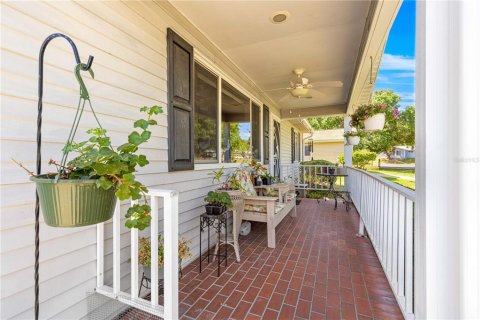 House in Ocala, Florida 2 bedrooms, 153.85 sq.m. № 1651889 - photo 3