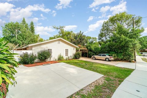 House in Orlando, Florida 3 bedrooms, 109.53 sq.m. № 1679498 - photo 4