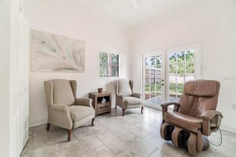 House in Orlando, Florida 3 bedrooms, 109.53 sq.m. № 1679498 - photo 8