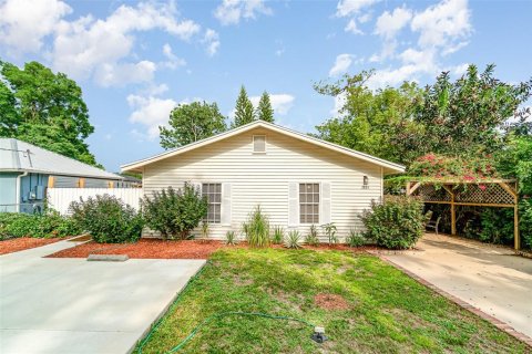 House in Orlando, Florida 3 bedrooms, 109.53 sq.m. № 1679498 - photo 3
