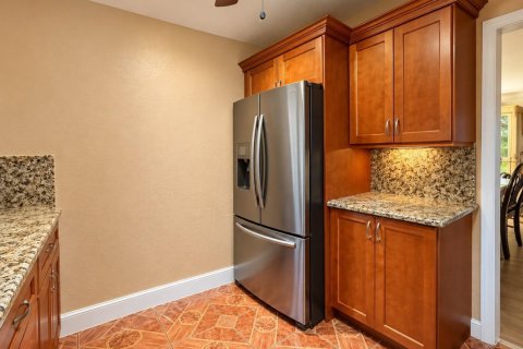 House in Lauderdale Lakes, Florida 4 bedrooms, 194.07 sq.m. № 2429830 - photo 7