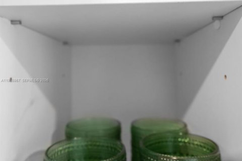 Copropriété à louer à Miami, Floride: 2 chambres № 2153762 - photo 23