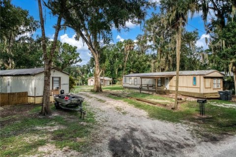 Коммерческая недвижимость в Лейк-Уэльс, Флорида № 2020968