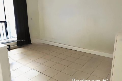 Condo in Sunny Isles Beach, Florida, 2 bedrooms  № 1466914 - photo 9