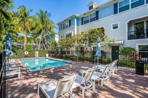 Townhouse in Delray Beach, Florida 3 bedrooms, 148.27 sq.m. № 2086366 - photo 3
