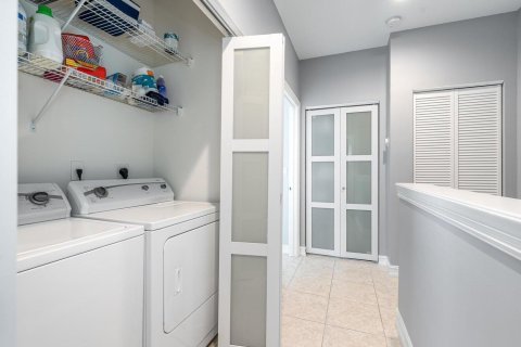 Townhouse in Delray Beach, Florida 3 bedrooms, 148.27 sq.m. № 2086366 - photo 14