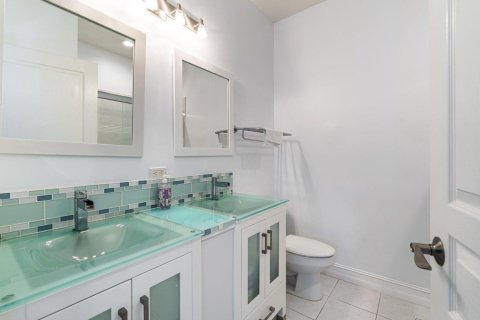 Townhouse in Delray Beach, Florida 3 bedrooms, 148.27 sq.m. № 2086366 - photo 15