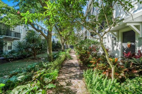 Townhouse in Delray Beach, Florida 3 bedrooms, 148.27 sq.m. № 2086366 - photo 2