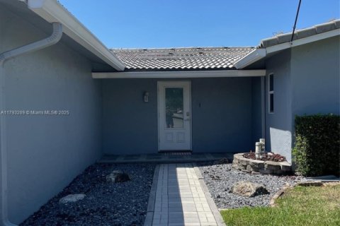 House in Coral Springs, Florida 4 bedrooms, 172.15 sq.m. № 1667441 - photo 5