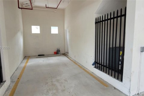 Apartment in Miami, Florida 2 bedrooms, 115.2 sq.m. № 2401526 - photo 19