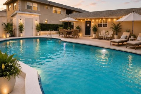 Condominio en venta en Hollywood, Florida, 1 dormitorio, 61.78 m2 № 2152950 - foto 11