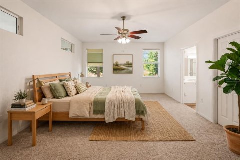 House in Polk City, Florida 2 bedrooms, 245.63 sq.m. № 2111845 - photo 13
