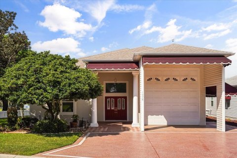 House in Polk City, Florida 2 bedrooms, 245.63 sq.m. № 2111845 - photo 2