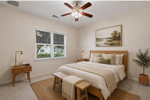 House in Polk City, Florida 2 bedrooms, 245.63 sq.m. № 2111845 - photo 15