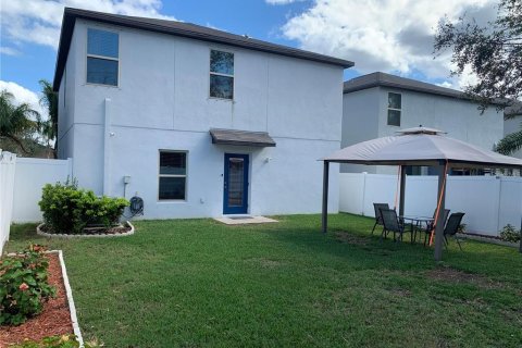 House in Wimauma, Florida 5 bedrooms, 205.78 sq.m. № 2237679 - photo 12