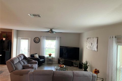 House in Wimauma, Florida 5 bedrooms, 205.78 sq.m. № 2237679 - photo 4