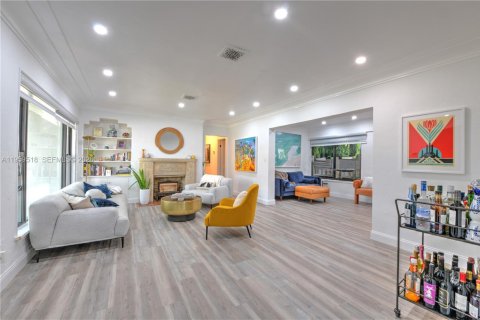 Дом в Холливуд, Флорида 3 спальни, 135.45м2 № 2022184