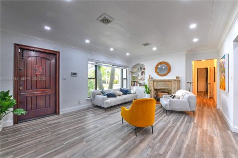 Купить виллу или дом в Холливуд, Флорида 3 спальни, 135.45м2, № 2022184 - фото 2