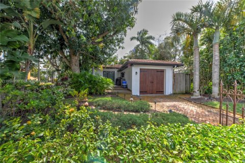 Купить виллу или дом в Холливуд, Флорида 3 спальни, 135.45м2, № 2022184 - фото 17