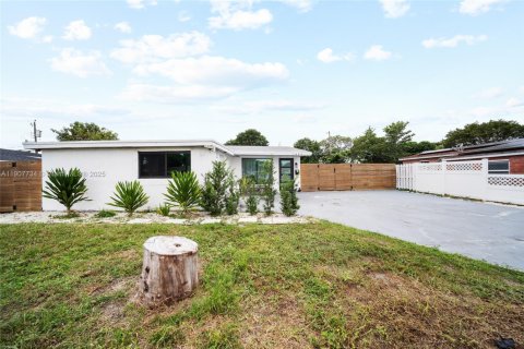 Casa en venta en Pompano Beach, Florida, 4 dormitorios, 119.94 m2 № 2062866 - foto 5