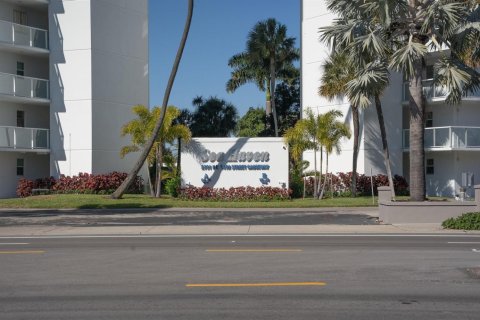 Copropriété à vendre à Pompano Beach, Floride: 1 chambre, 65.96 m2 № 2084526 - photo 27