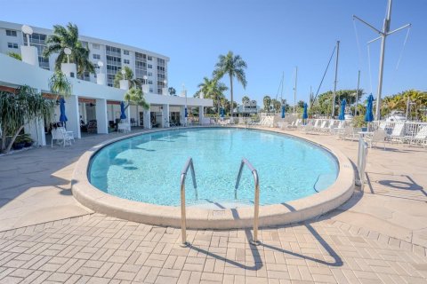 Copropriété à vendre à Pompano Beach, Floride: 1 chambre, 65.96 m2 № 2084526 - photo 23