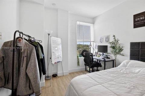 Condo in Davie, Florida, 1 bedroom  № 2000219 - photo 13