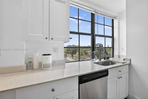 Condo in Davie, Florida, 1 bedroom  № 2000219 - photo 10