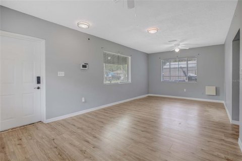 Commercial property in Bradenton, Florida 2 bedrooms, 106.56 sq.m. № 2097454 - photo 4