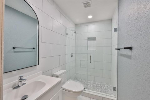 Commercial property in Bradenton, Florida 2 bedrooms, 106.56 sq.m. № 2097454 - photo 6
