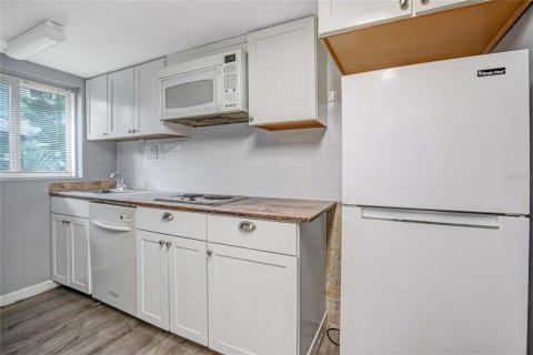 Commercial property in Bradenton, Florida 2 bedrooms, 106.56 sq.m. № 2097454 - photo 21