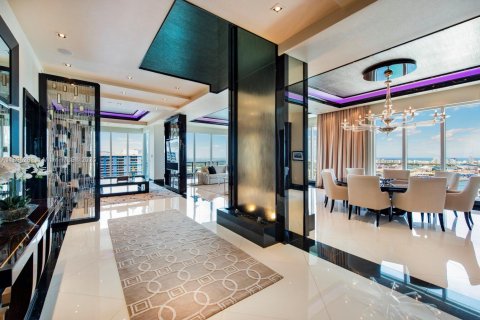 Купить кондоминиум в Майами, Флорида 4 спальни, 545.06м2, № 1952783 - фото 2