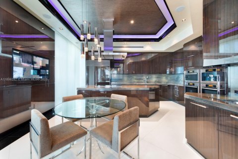 Купить кондоминиум в Майами, Флорида 4 спальни, 545.06м2, № 1952783 - фото 29