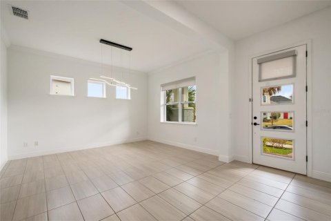 Villa ou maison à louer à Orlando, Floride: 3 chambres, 194.91 m2 № 2312787 - photo 8