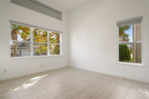 Villa ou maison à louer à Orlando, Floride: 3 chambres, 194.91 m2 № 2312787 - photo 13