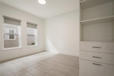 Villa ou maison à louer à Orlando, Floride: 3 chambres, 194.91 m2 № 2312787 - photo 16
