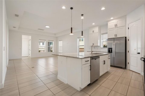 Villa ou maison à louer à Orlando, Floride: 3 chambres, 194.91 m2 № 2312787 - photo 18